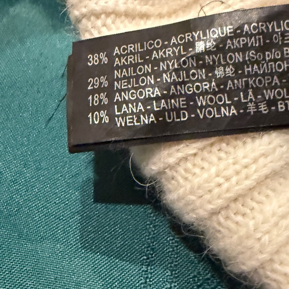 Zara Premium Angora Blend Beanie Hat NWOT - Picture 5 of 5